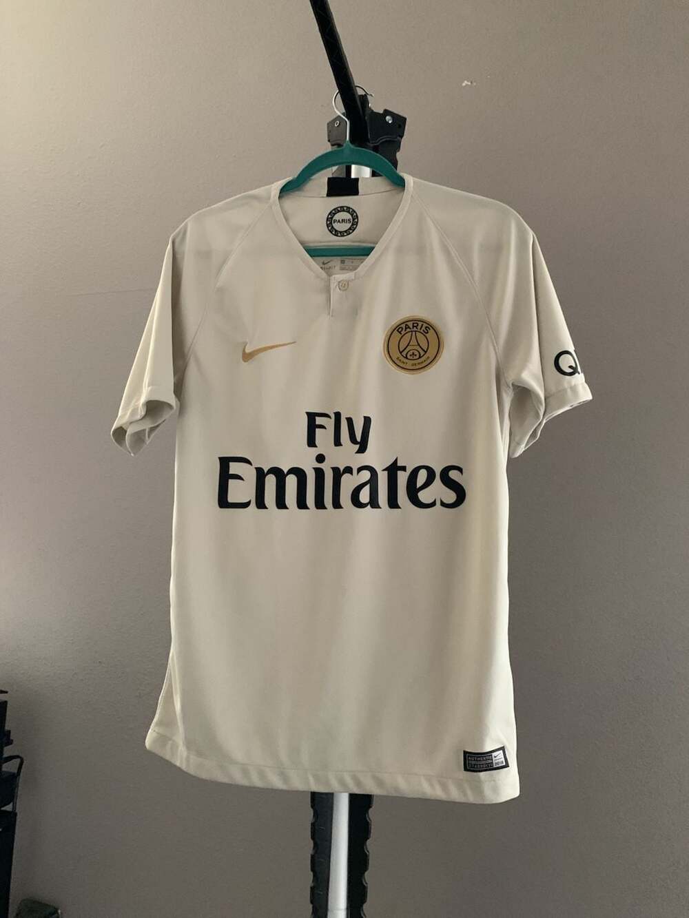 Nike Paris Saint-Germain 2018-2019 Away Stadium Jersey